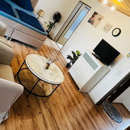 Private Studio Apartment With Balcony In Dortmund-Brackel Εξωτερικό φωτογραφία